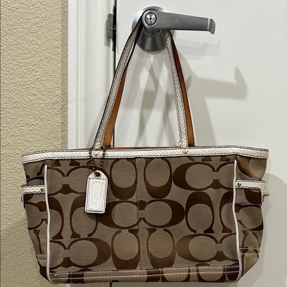 COACH :: BAG